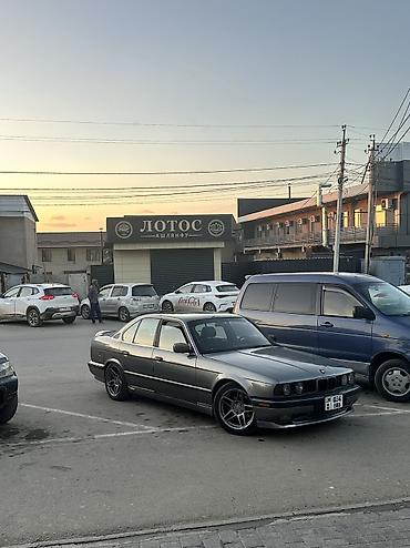 mazda mx 3: BMW 5 series: 1992 г., 2.5 л, Механика, Бензин, Седан — 2