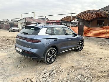 byd qin plus салон: BYD Song Pro: 2023 г., Гибрид, Кроссовер — 4