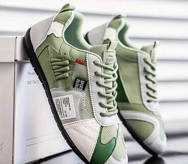 Ayaqqabılar: Ayaqqabılar yeni — 3