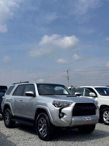 продаю или менаю: Toyota 4Runner: 2019 г., 4 л, Автомат, Бензин, Внедорожник