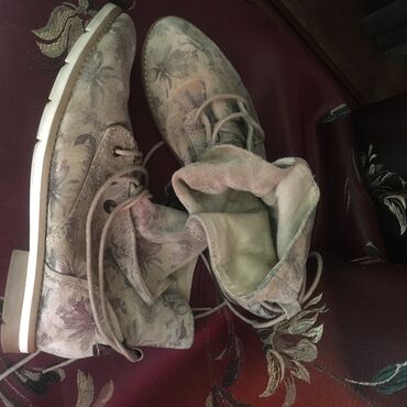 Botinka və botilyonlar: Ölçü: 39, rəng - Qara, İşlənmiş — 6