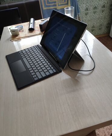 планшет с клавиатурой и стилусом: Планшет, Microsoft, память 256 ГБ, 12" - 13", Wi-Fi, Б/у, Трансформер цвет - Серебристый