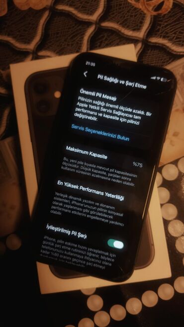 Apple iPhone: IPhone 11, 64 GB, Qara, Qırıq — 2