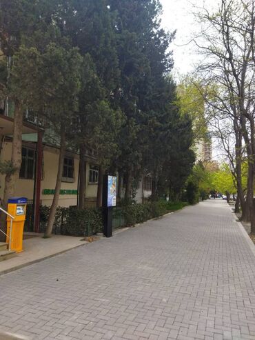 Kommersiya daşınmaz əmlakının satışı: Obyektə yararlı mənzil satılır. Elmlər akademiyası metrosuna yaxın 5/1 — 7