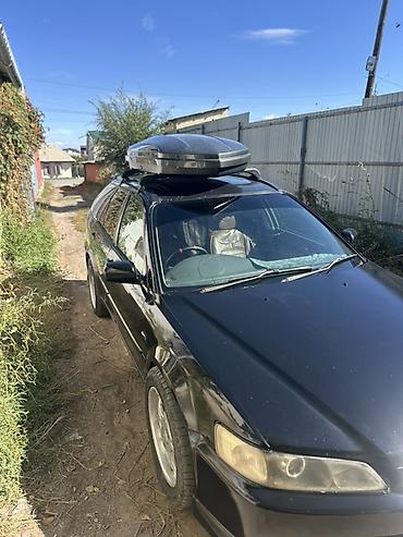 Honda Accord: 2000 г., Автомат, Универсал