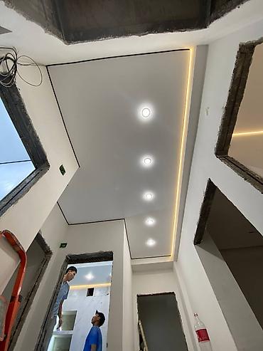 Натяжной потолок: Натяжной потолок Глянцевое, Матовое, 3D потолки Гарантия, Бесплатная консультация, Бесплатный замер — 12