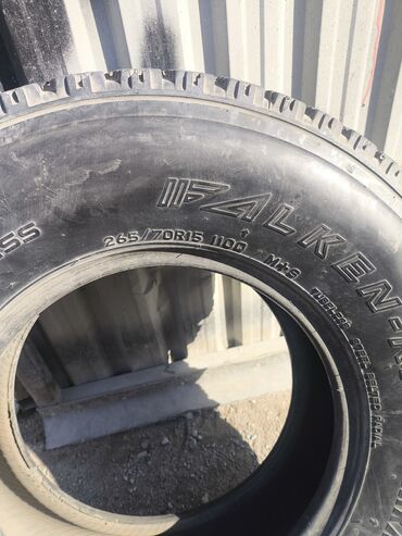Шины: Шины 265 / 70 / R 15, Всесезонная, Б/у, 1 шт, Внедорожные (АТ/МТ), Китай, Falken — 9