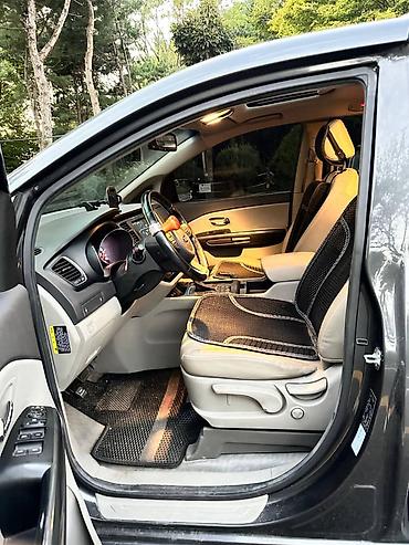 Kia: Kia Carnival: 2018 г., 2.2 л, Типтроник, Дизель, Минивэн — 10