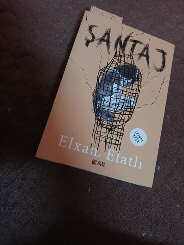1-ci kitab 7m səliqəli istifadə olunub. 2-ci kitab 15m trendyoldan