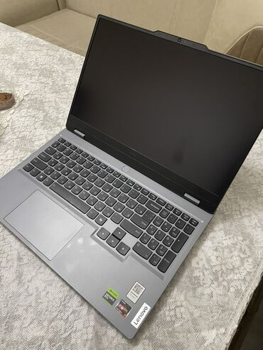 Lenovo: Lenovo LOQ seriyalı noutbuk - 15.6" ekran, nazik çərçivə, yuxarı — 3