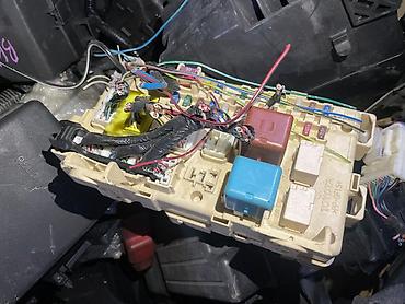 Капоты и комплектующие: Петли капота Toyota, Б/у, Оригинал — 22