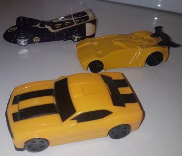 vodene igracke: Mattel, hasbro, wbel
automobilcic - auto
cena za komad