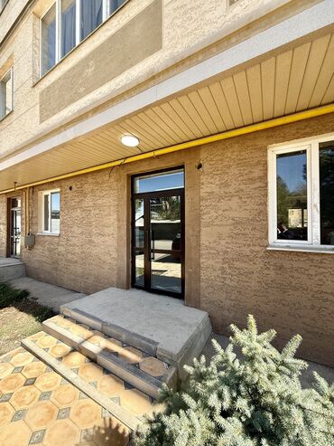 бишкек продаю дом село ак бата: Сдаю Офис, 46 м², В жилом комплексе, С отдельным входом, С отдельным сан узлом