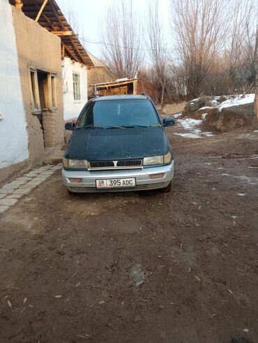 продажа mitsubishi: Mitsubishi Space Wagon: 2001 г., 2 л, Механика, Бензин, Минивэн