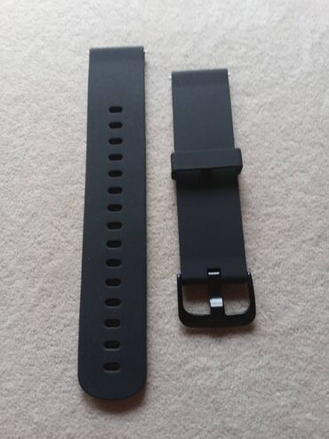 paket zenskih stvari ili na kom: Silikonski kais za sat,novo,crne boje,sirina 2cm,duzina 22cm