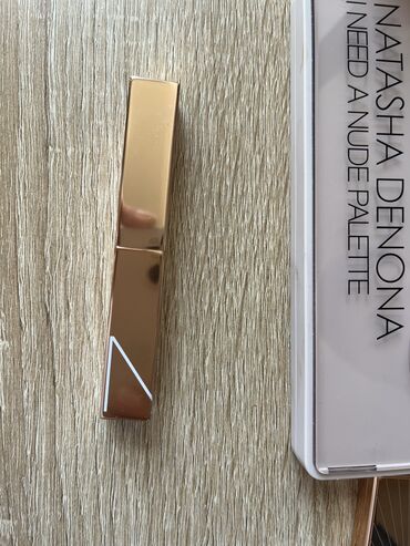 лишоу оригинал и подделка: Dodaq boyası, Nars, Qırmızı, İşlənmiş, Ünvandan götürmə
