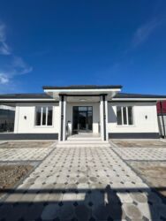 Продажа домов: Дом, 196 м², 6 комнат, Агентство недвижимости, Дизайнерский ремонт at lalafo.kg — 9 Продажа домов: Дом, 196 м², 6 комнат, Агентство недвижимости, Дизайнерский ремонт — 9