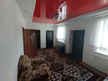 Продажа коттеджей и домов: Срочно продаю двух этажный дом в верхней части города Кара-Балта на — 7