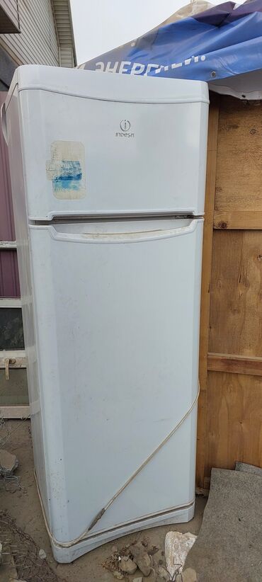 холодильник для магазинов: Холодильник Indesit, Б/у, Двухкамерный, De frost (капельный), 50 * 175 * 45