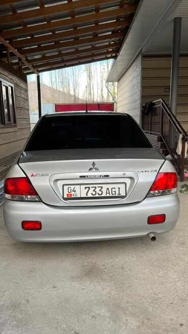 машина: Mitsubishi Lancer: 2005 г., 1.6 л, Механика, Бензин, Седан