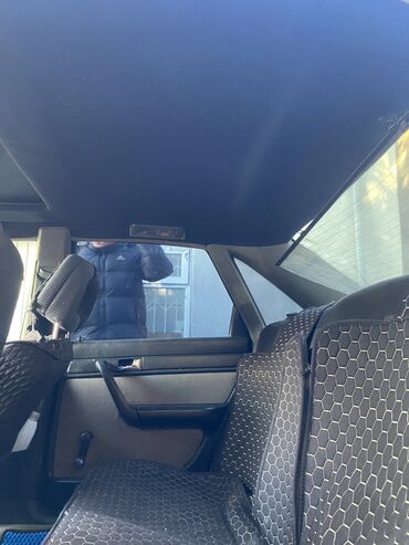 Audi: Audi 100: 1992 г., 2 л, Механика, Бензин, Седан — 6