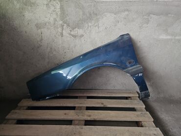 рено примиум: Переднее левое Крыло Renault 1991 г., Б/у, цвет - Синий, Оригинал