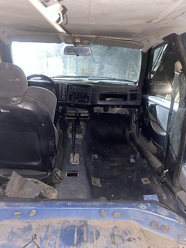 bmw 5: Ford Sierra: 1984 г. — 2