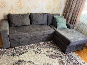 Pianolar: Künc divan