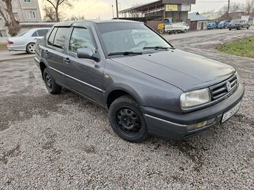 Volkswagen: Volkswagen Vento: 1995 г., 1.8 л, Механика, Бензин, Седан — 3