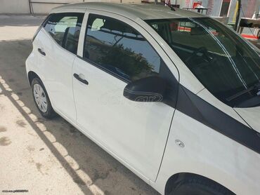 Toyota: Toyota Aygo: 1 l. | 2015 έ. Χάτσμπακ — 3