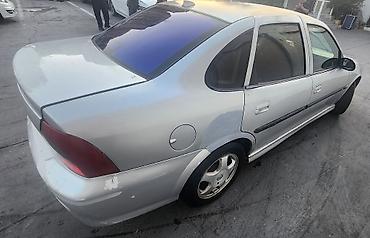 Opel: Opel Vectra: 2 l | Sedan — 6