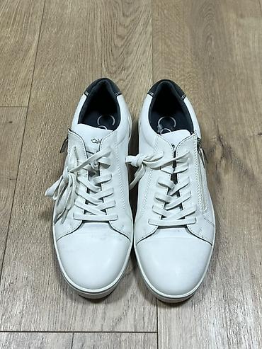 туфли calvin klein: Белые кеды Calvin Klein, модель Bilton 2 (артикул 34F9319). Оригинал — 2