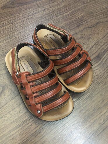 Детская обувь: Детские новые сандали 21 размер