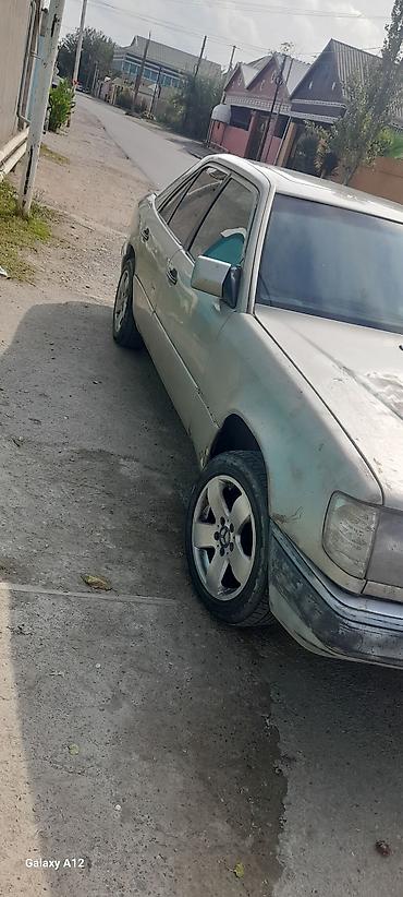 çirkab su maşını satışı: Mercedes-Benz W124: 2.2 l | 1993 il Sedan — 2