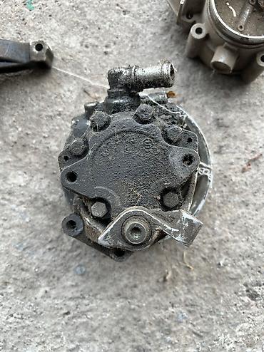 Другие детали для мотора: Запчасти от Ауди А6 С6 3.2 Клапанная крышка 3000 сом Насос масленный — 9