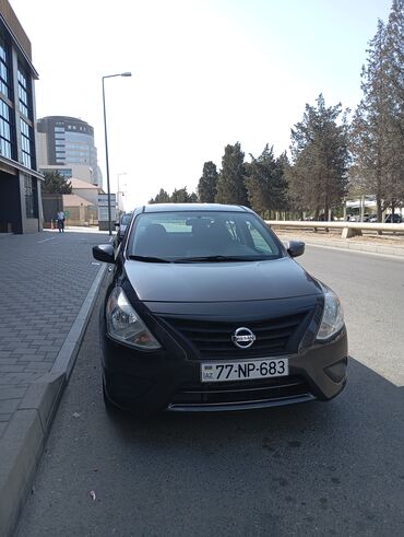 volkswagen sedan: Nissan Versa: 1.6 л | 2014 г. Седан