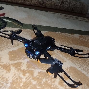 дрон сатып алам: Квадрокоптер: 1. 4 аккумулятора 2. 2 камеры 3. Подстветка 4