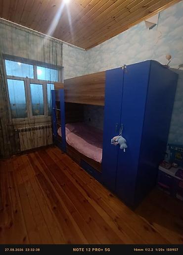 2 mərtəbə Çarpayı tecili evden cixmalidir. Qiymet 270azn. üzünü 2m