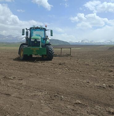 бесплатное обучение на тракториста: John Deere 6155M