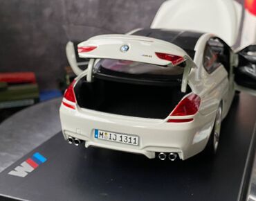 Avtomobil modelləri: Коллекционная модель BMW M6 F13M Coupe Alpine White 2012 Dealer — 24