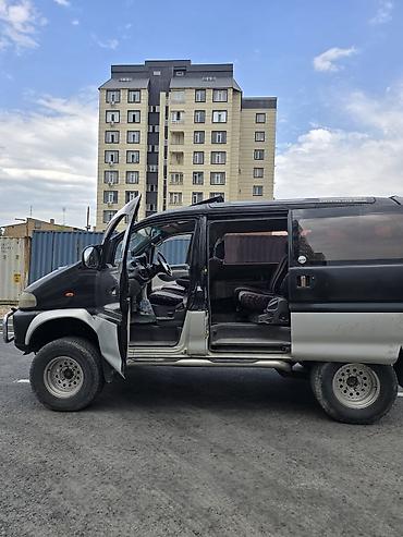 кулн: Mitsubishi Space Gear: 1994 г., 2.8 л, Автомат, Дизель, Минивэн — 5