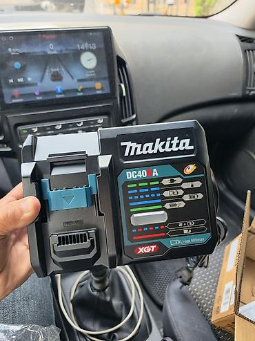 elektron defter: Makita DC40RA sürətli şarj cihazı – XGT 40V Max Li-ion akkumulyatorlar — 1