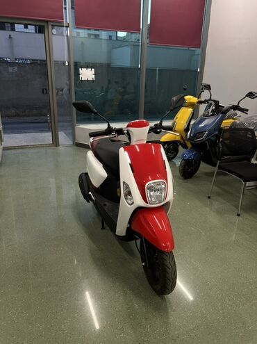 sürətlər qutusu: 50 CC Benzinli Moped Avtomatik Sürətlər Qutusu Məhdud Sayidadir