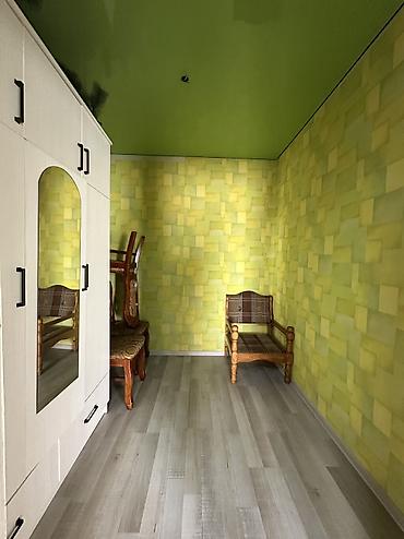 Продажа коттеджей и домов: СРОЧНО продается двухэтажный дом 240кв.м. с действующим коммерческим — 13