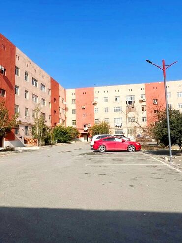 xacmazda satilan evler 2024: Bakı, 4 otaqlı, Köhnə tikili, 85 kv. m