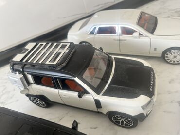 Avtomobil modelləri: Kolleksioner üçün premium metal oyuncaq avtomobil dəsti - Material — 8