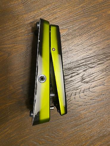klassik gitara: Dunlop Cry Baby Kirk Hammett Signature Wah pedalı - Model: KH95 (Kirk — 4