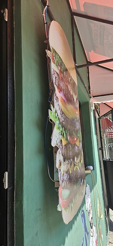 led reklam: Super Böyük Burger – vitrin/poster lövhəsi - Məhsul: Burger şəkilli — 2