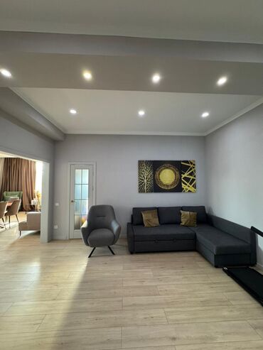 Продажа квартир: 5 и более комнат, 160 м², 3 этаж — 5