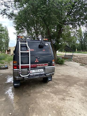 Mitsubishi: Mitsubishi Delica: 1994 г., 2.5 л, Механика, Дизель, Минивэн — 4